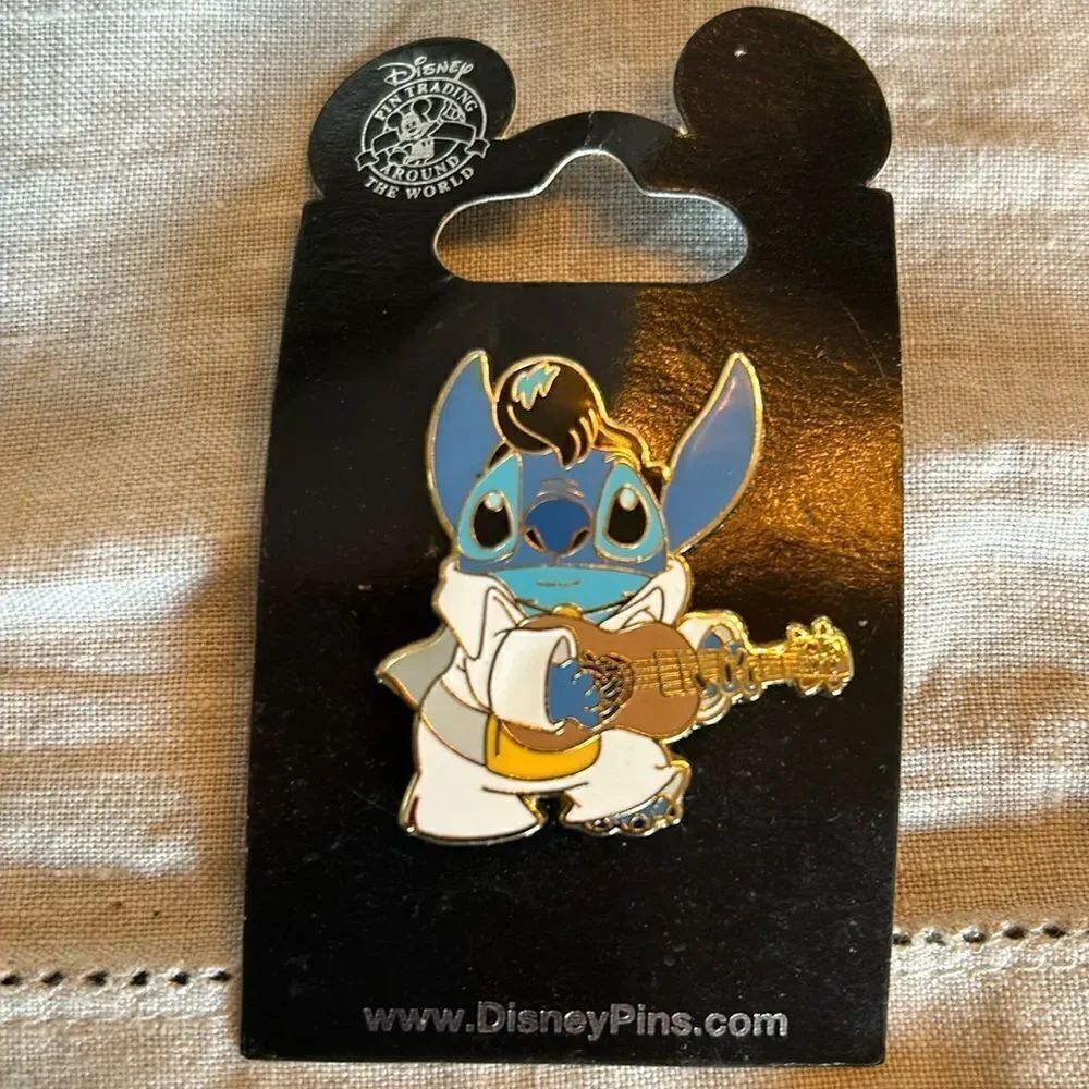 Disney Pin Little Stitch Elvis style NWT
